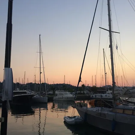 Nissos Kerkyra Loft * Corfu (city)